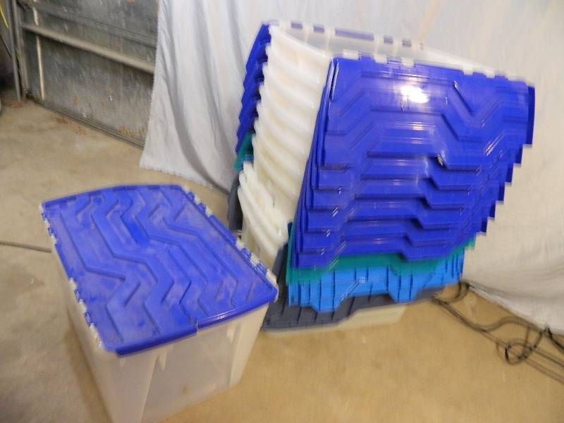 lot 164 image: Stack of Totes