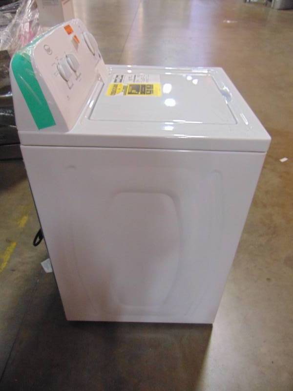 Roper 3.5cu ft HighEfficiency TopLoad Washer with Agitator (White