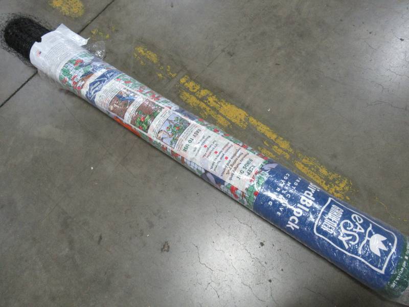 lot 227 image: Easy Gardener 602 14 x 45 Bird X Protective Netting For Fruits & Vegetables