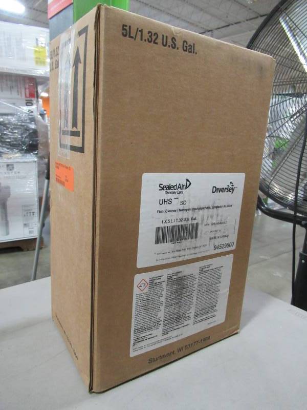 lot 355 image: Diversey UHS SC 94529500 Floor Cleaner (5 Liters)