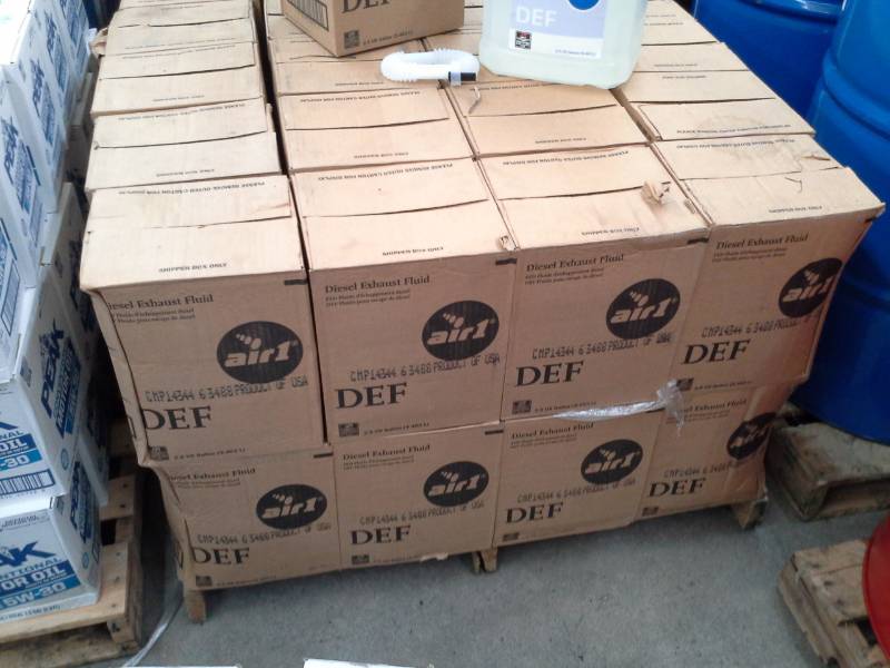 lot 86 image: 10 Cases of Yara Diesel Exhaust Fluid 2.5-Gallon Bottles