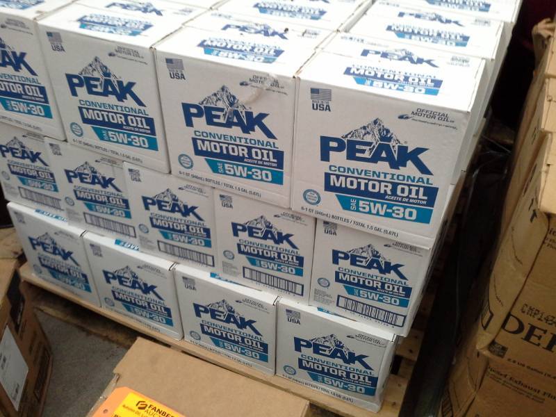lot 88 image: 10 Cases of Peak Conventional Motor Oil 5W-30 1-qt. Bottles