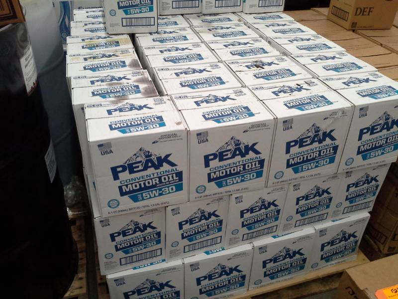 lot 93 image: 15 Cases of Peak Conventional Motor Oil 5W-30 1-qt. Bottles