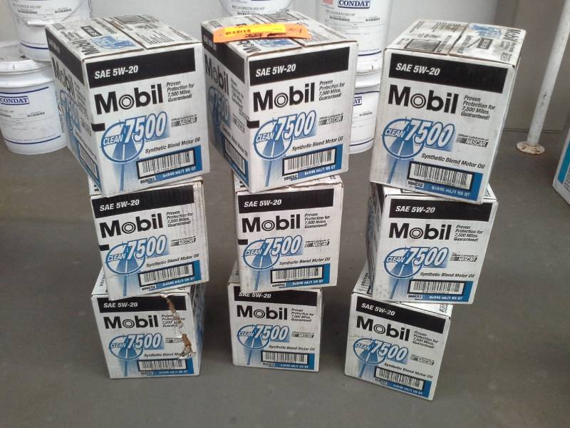 lot 102 image: 9 Cases of Mobil Clean 7500 Synthetic Motor Oil 5W-20 1-qt. Bottles