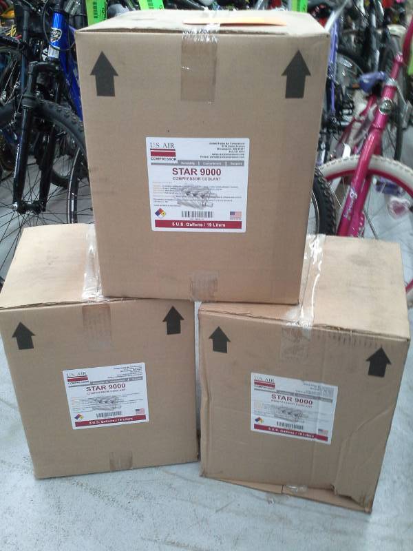 lot 123 image: 3 Cases of U.S. Air Compressor Star 9000 Compressor Coolant 5-Gallon Bottles