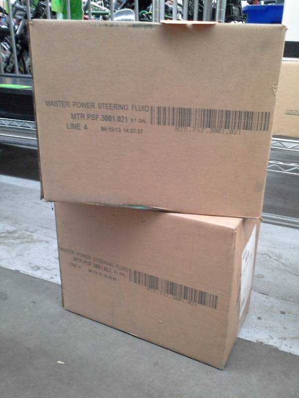 lot 140 image: 2 Cases of Master Power Steering Fluid 1-Gallon Bottles