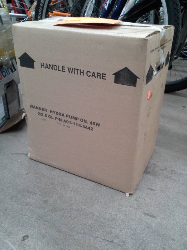 lot 144 image: 1 Case of Wanner Hydra Pump Oil 40W 2.5-Gallon Bottles