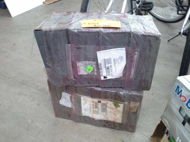 lot 146 image: 8 Cases of Mobil Lithium SHC 100
