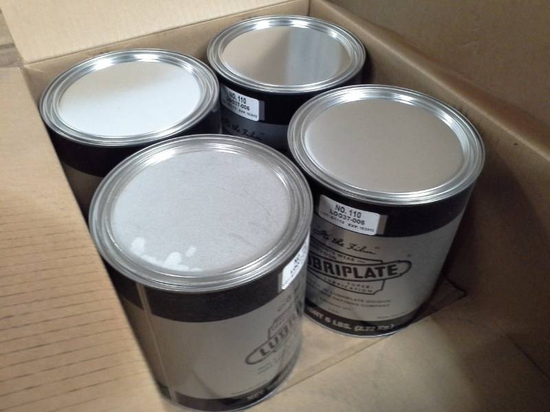 lot 173 image: 4 Cans of Lubriplate No. 110 Lubricant 6-lbs.