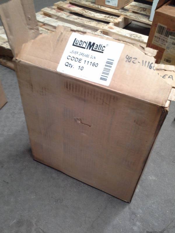 lot 209 image: 1 Case of LubriMatic Lever Grease Guns
