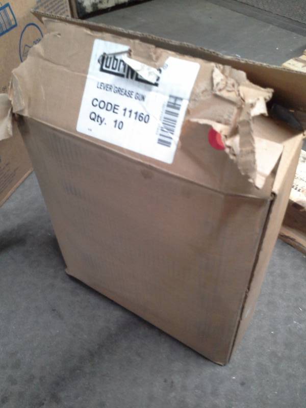lot 210 image: 1 Case of LubriMatic Lever Grease Guns