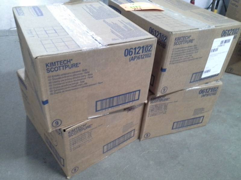 lot 213 image: 4 Cases of Kimtech Scottpure Critical Task Wipes