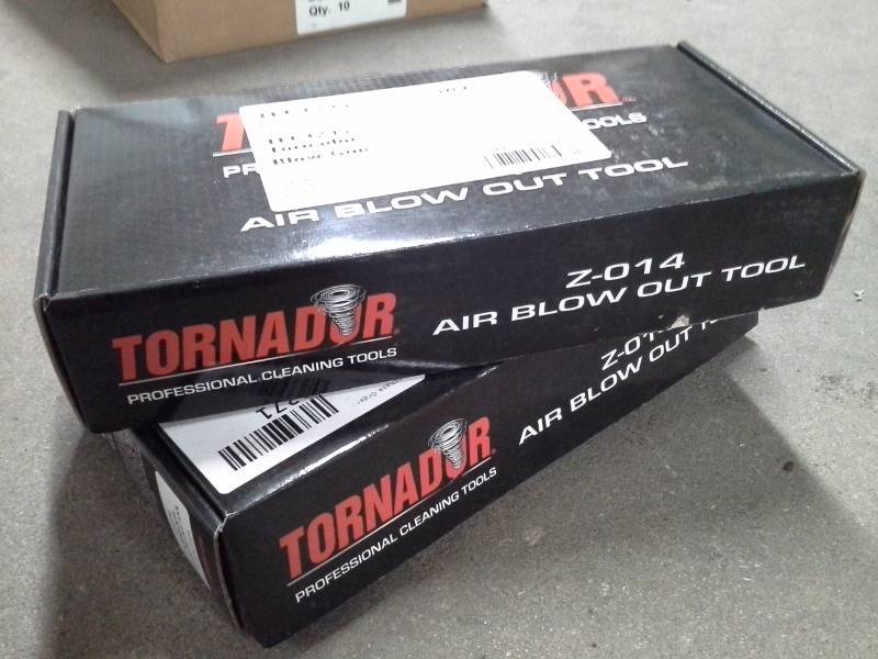 lot 214 image: Lot of (2) Tornador Professional Cleaning Tools Air Blow Out Tool Z-014