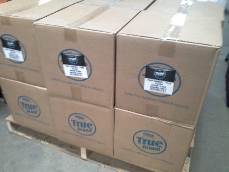 lot 217 image: 4 Cases of SS True Brand Engine Clean T128 1-Gallon Bottles