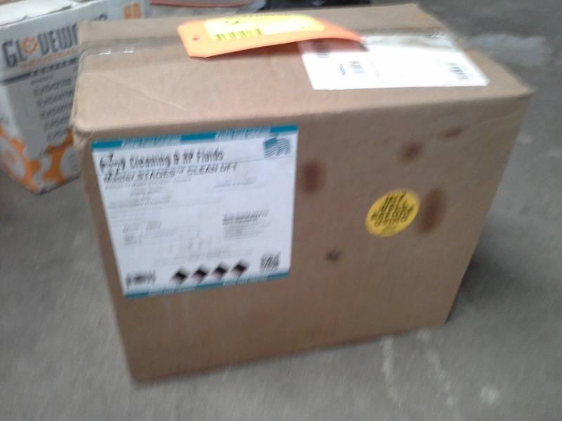 lot 226 image: 1 Case of Master Fluid Solutions Master Stages Clean DF1 Antifoam 1-Gallon Bottles