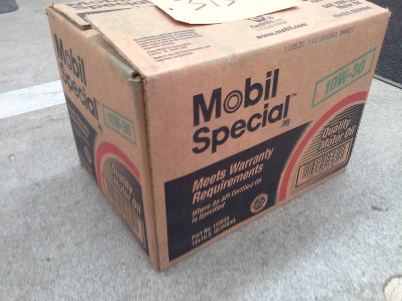 lot 313 image: 1 Case of Mobil Special Motor Oil 10W-30 1-qt. Bottles