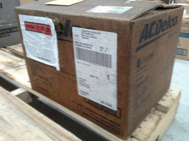 lot 329 image: 1 Case of AC Delco Full Synthetic Motor Oil 5W-30 1-qt. Bottles