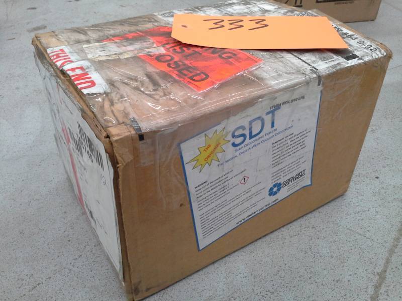 lot 333 image: 9 Bottles of Coolant Control SDT Coolant Deoderizer