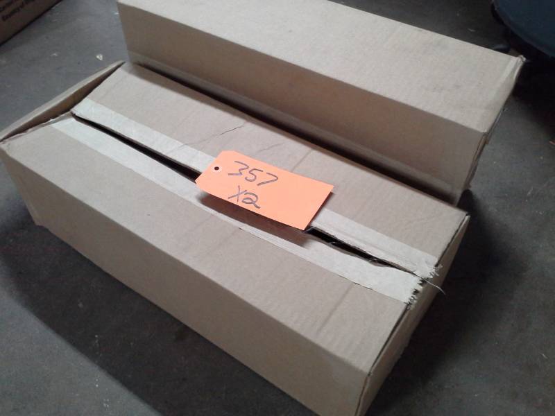 lot 357 image: 2 Cases of Technicians Choice TEC1041 Protector 14in. Spoke Brush