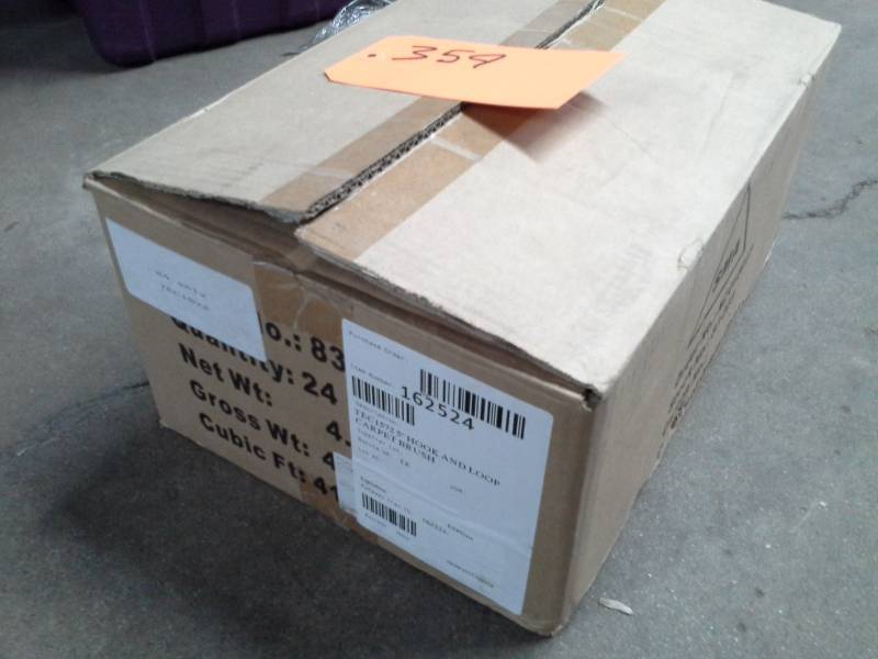 lot 359 image: 1 Case of Technicians Choice TEC1572 5in. Hook and Loop Carpet Brush