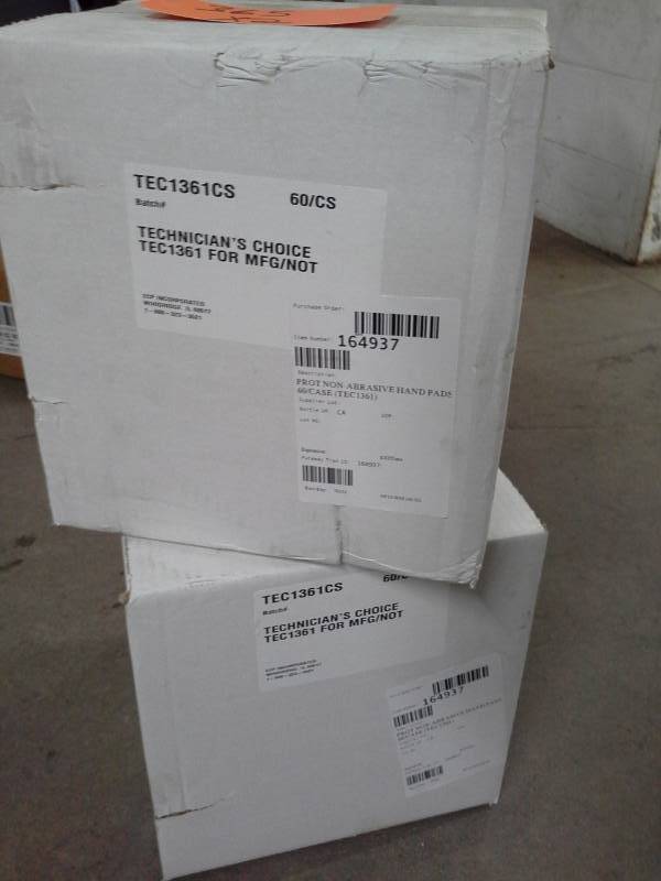 lot 365 image: 2 Cases of Technicians Choice TEC1361CS Protector Non-Abrasive Hand Pads