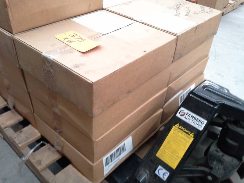 lot 375 image: 8 Cases of Acura 217303 Floor Mats