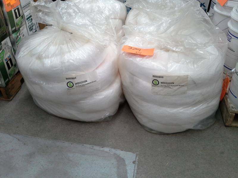 lot 379 image: Lot of (4) Spilltech Oil-Only Spill Response Booms 2-5in. X 20ft. SockNet WB520SN