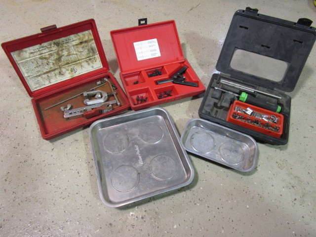 lot 272 image: RIVET, FLARE AND SCREWDRIVER TOOL KITS