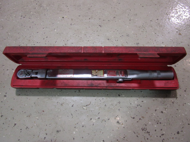 lot 273 image: SNAP ON TOOLS LARGE TORQUE WRENCH