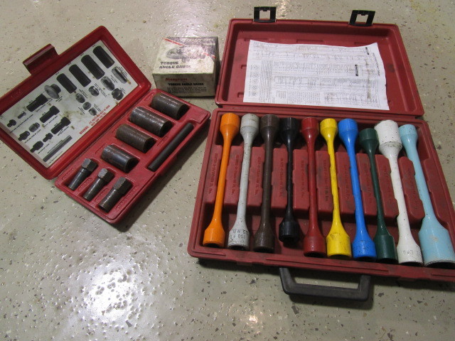 lot 276 image: SNAP ON TOOL AND MATCO AUTOMOTIVE KITS