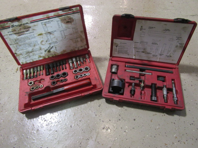lot 278 image: SNAP ON TOOL RETHREADING SET AND AND PUMP PULLEY PULLER