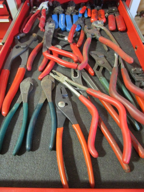 lot 282 image: SNIPS, STRIPPERS, PLIERS, ETC.