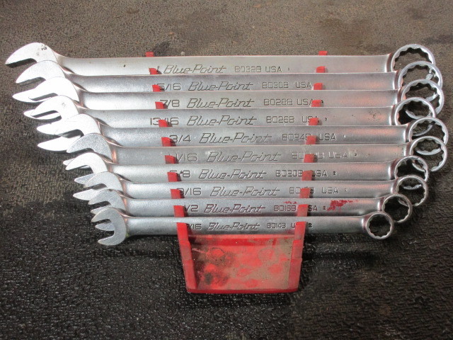 lot 294 image: BLUE POINT STANDARD OPEN AND CLOSED END WRENCHES