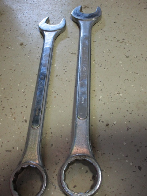 lot 298 image: 2 JUMBO OPEN AND CLOSED END WRENCHES