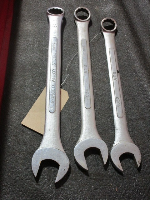 lot 302 image: JUMBO OPEN AND CLOSED END WRENCHES