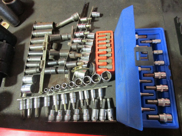 lot 315 image: SNAP ON TOOLS, CORNWELL AND OTHER BRANDS OF SOCKETS
