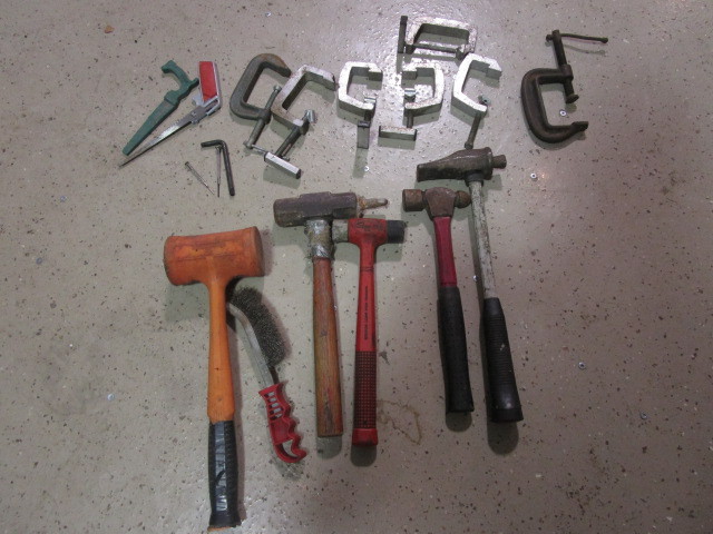 lot 320 image: LARGE ASSORTMENT OF CLAMPS AND HAMMERS