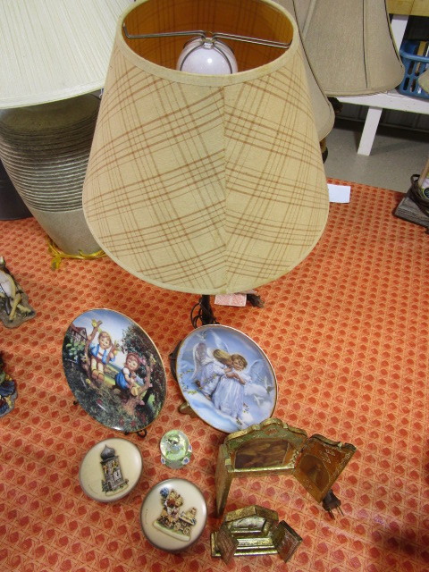 lot 353 image: HUMMEL PLATES, A LAMP AND MORE