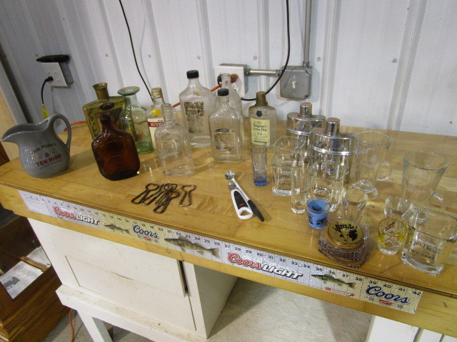 lot 360 image: LIQUOR COLLECTIBLES