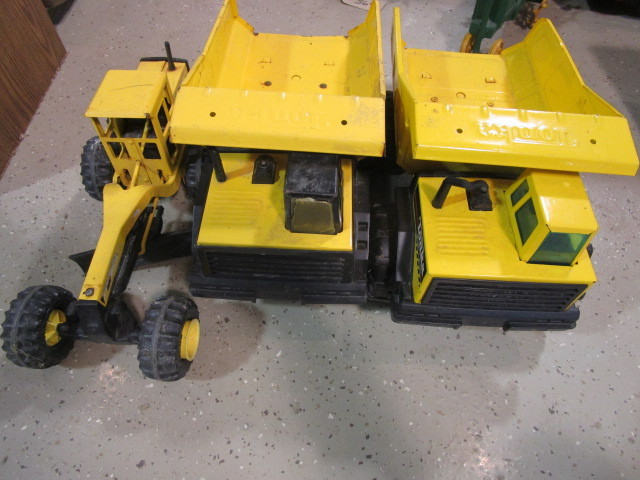 lot 367 image: TONKA TRUCKS