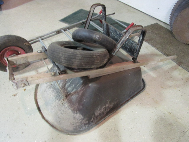 lot 378 image: WHEEL BARROW AND A DOLLIE