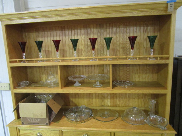 lot 395 image: RED AND GREEN STEMWARE AND CLEAR SERVING ITEMS