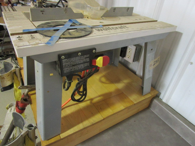 lot 235 image: WOLFCRAFT PLUNGE ROUTER
