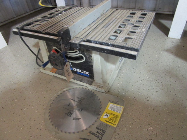 lot 242 image: DELTA SHOP MASTER TABLE SAW