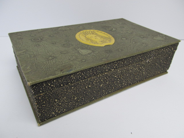 lot 11 image: Antique Embossed Leather Jewelry Box