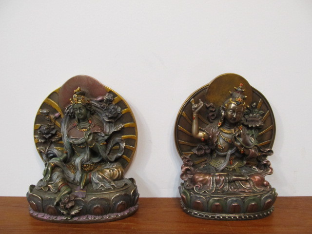 lot 44 image: Contemporary Summit Buddha Bookends