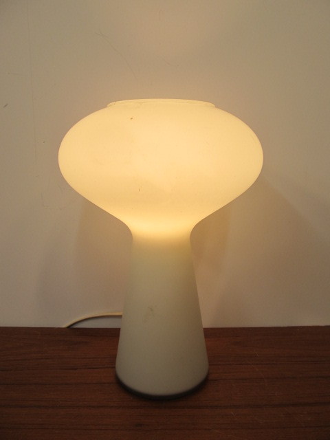 lot 133 image: Lisa Johansson Pape for iittala Danish Modern White Glass Mushroom Lamp