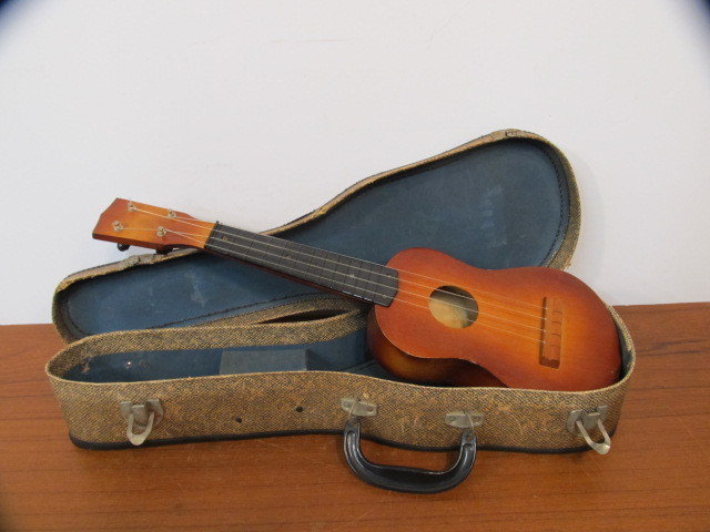 lot 137 image: Old Vintage Wooden Ukulele wHard Case