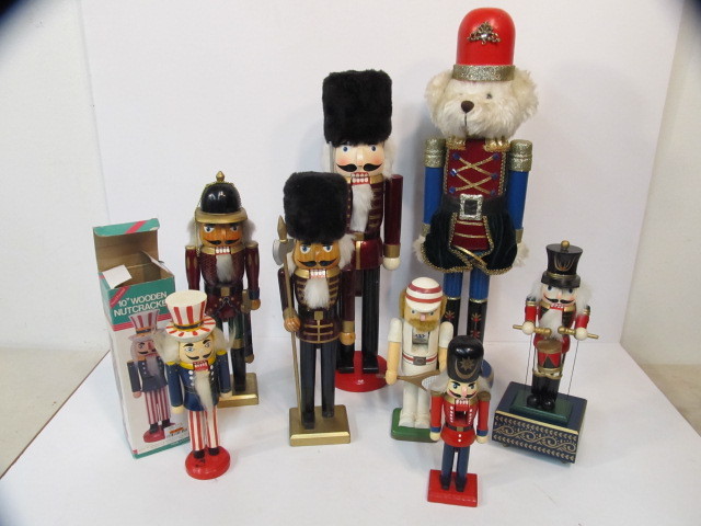 lot 205 image: Lot of Assorted Wooden etc Nutcrackers