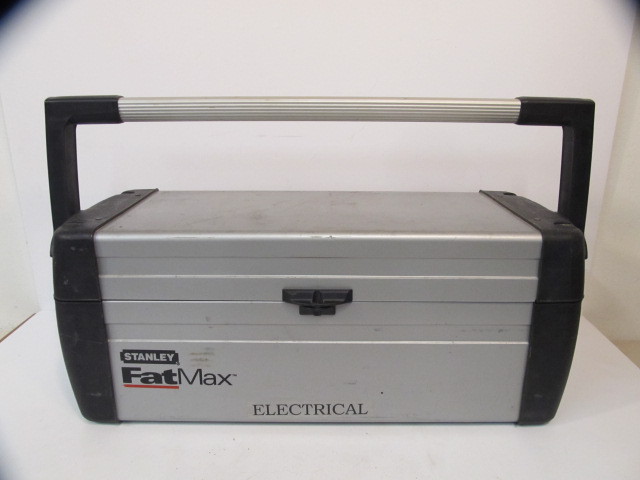 lot 216 image: Large STANLEY Fat Max Tool Carrier wTray